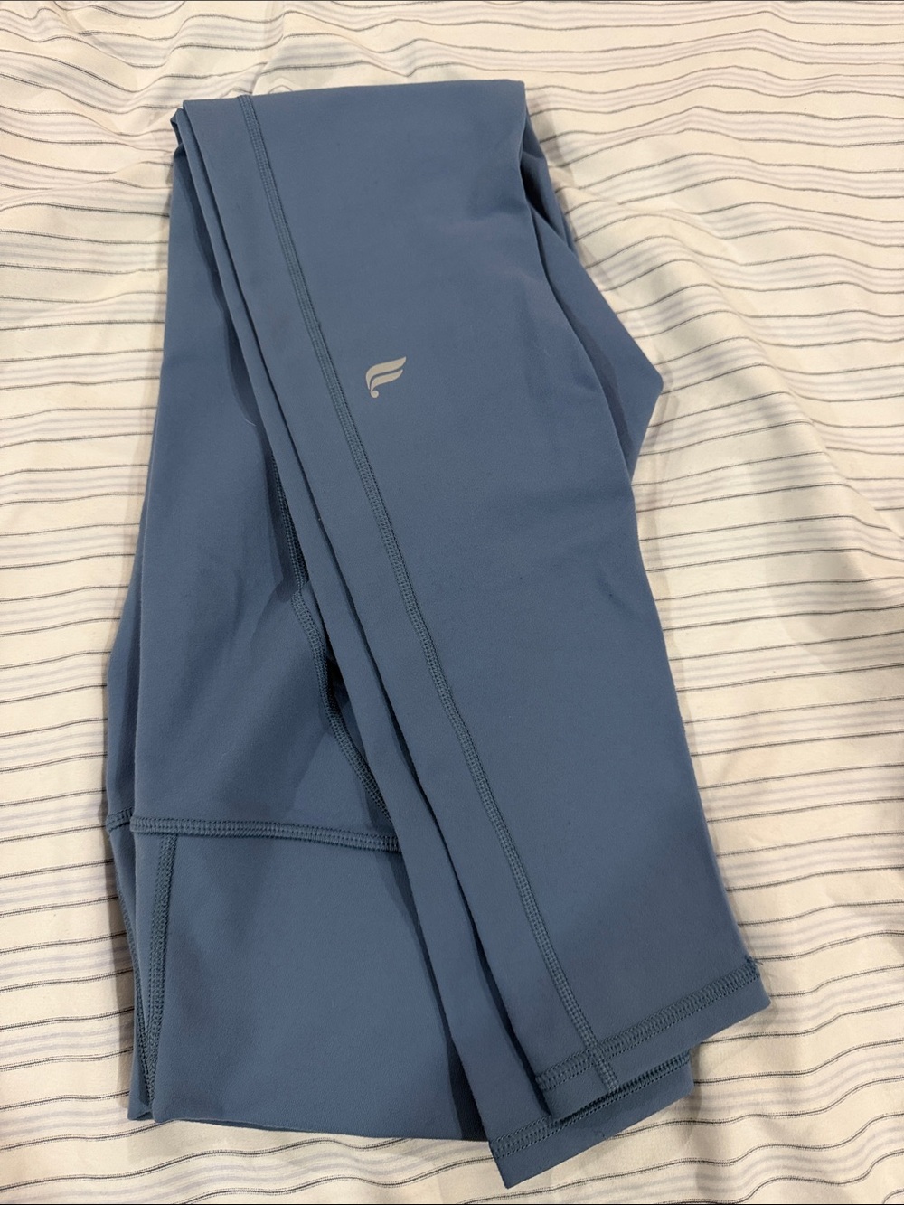 Fabletics Powerhold Leggings size small - Blue